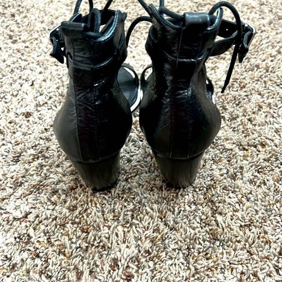 NWOT Sol Sana Women's Open Block Heels Ankle Buckle Party Sandals Black Size 8 - Picture 3 of 4